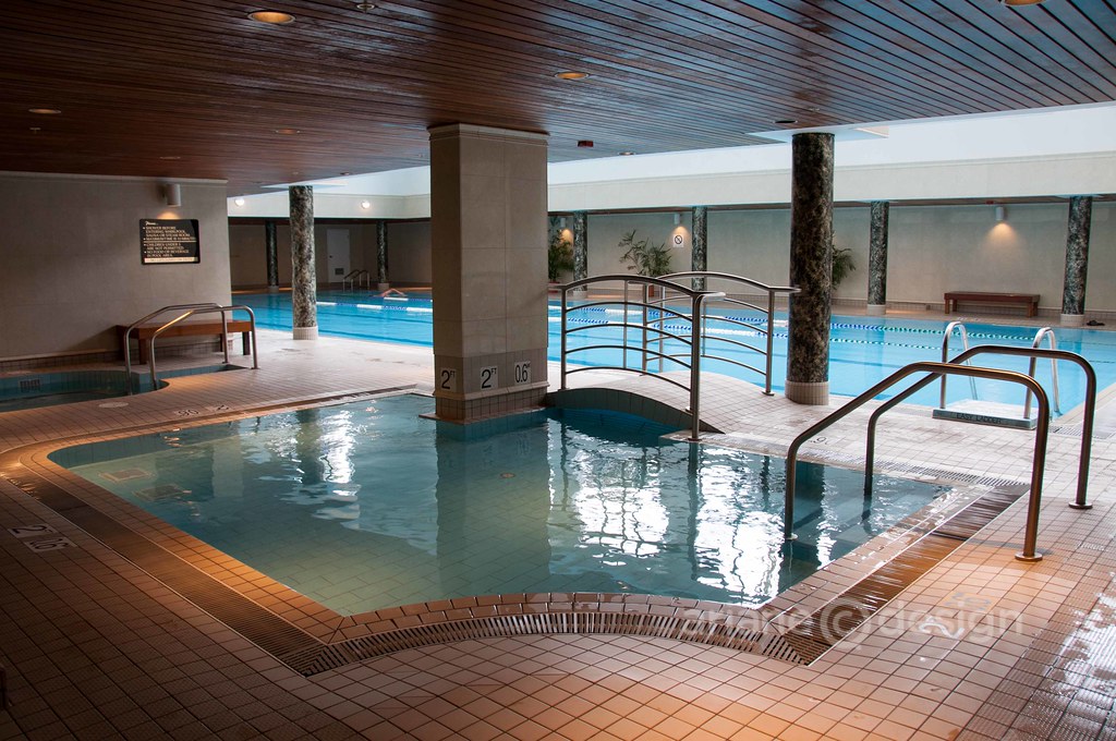 Hotel Grand Pacific/Victoria Athletic Club Photo by Ariane… Flickr