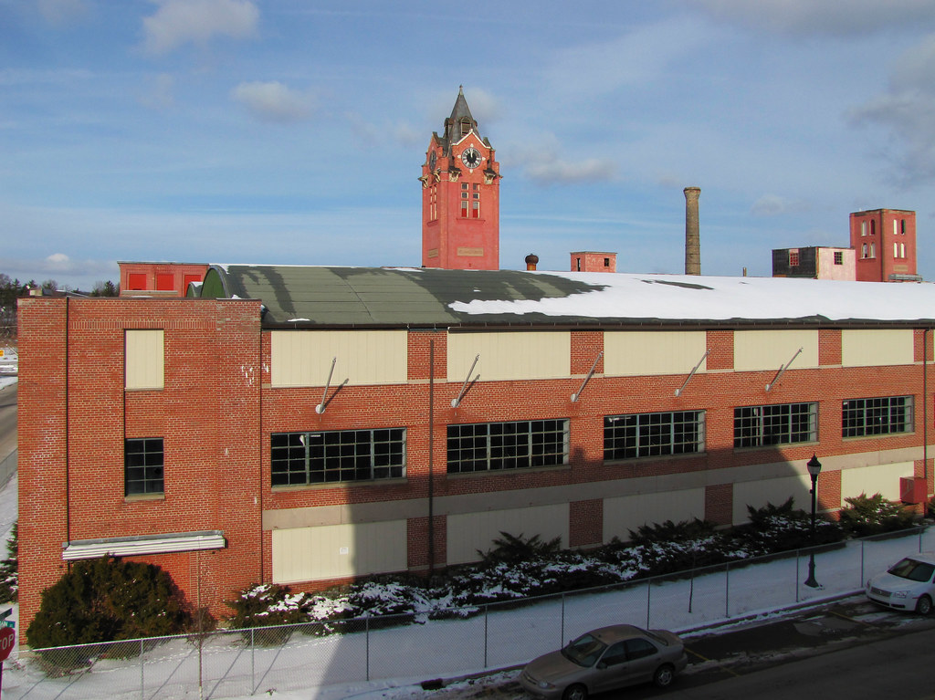 Belding Brothers Mill Soon to be demolished, but part of t… Flickr