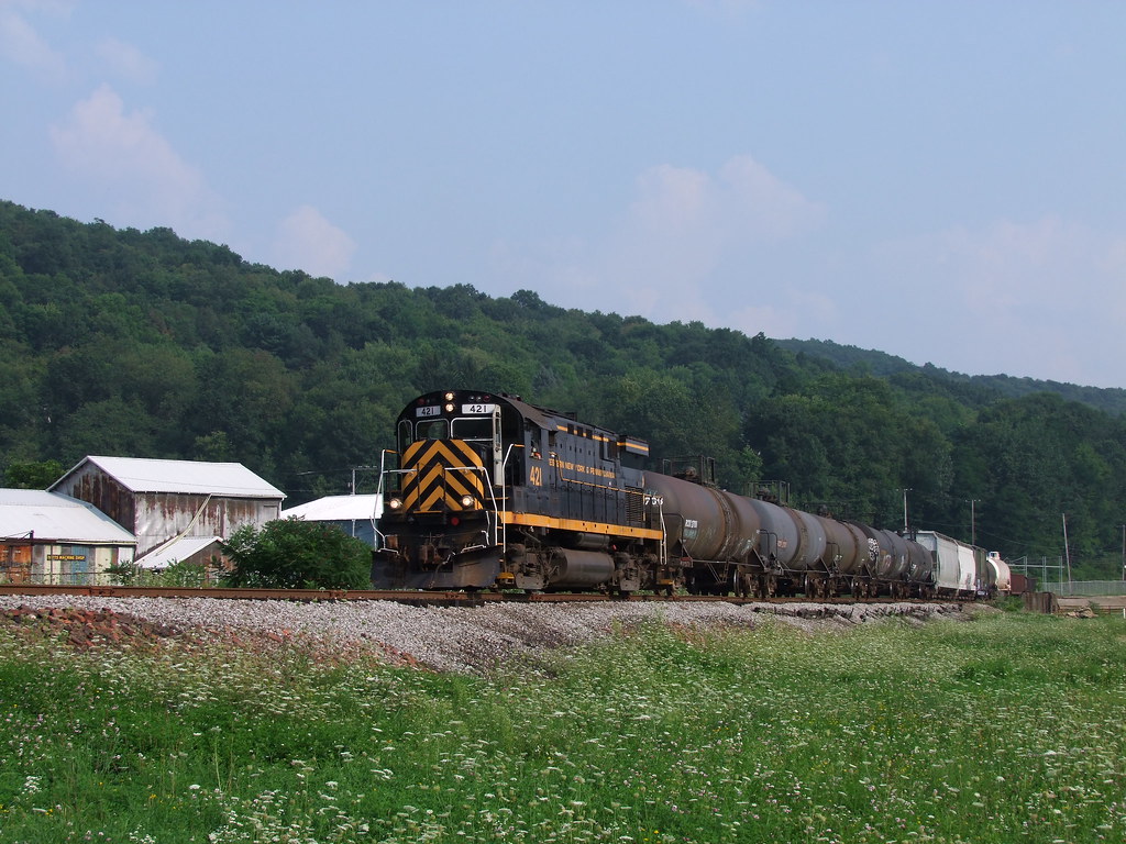 WNYP 421 south at Pennzoil in Rouseville I am standing whe… Flickr