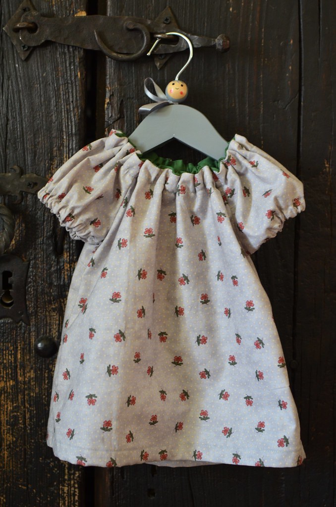 the first clothes I made for my girl... blogged RosaMaría Flickr