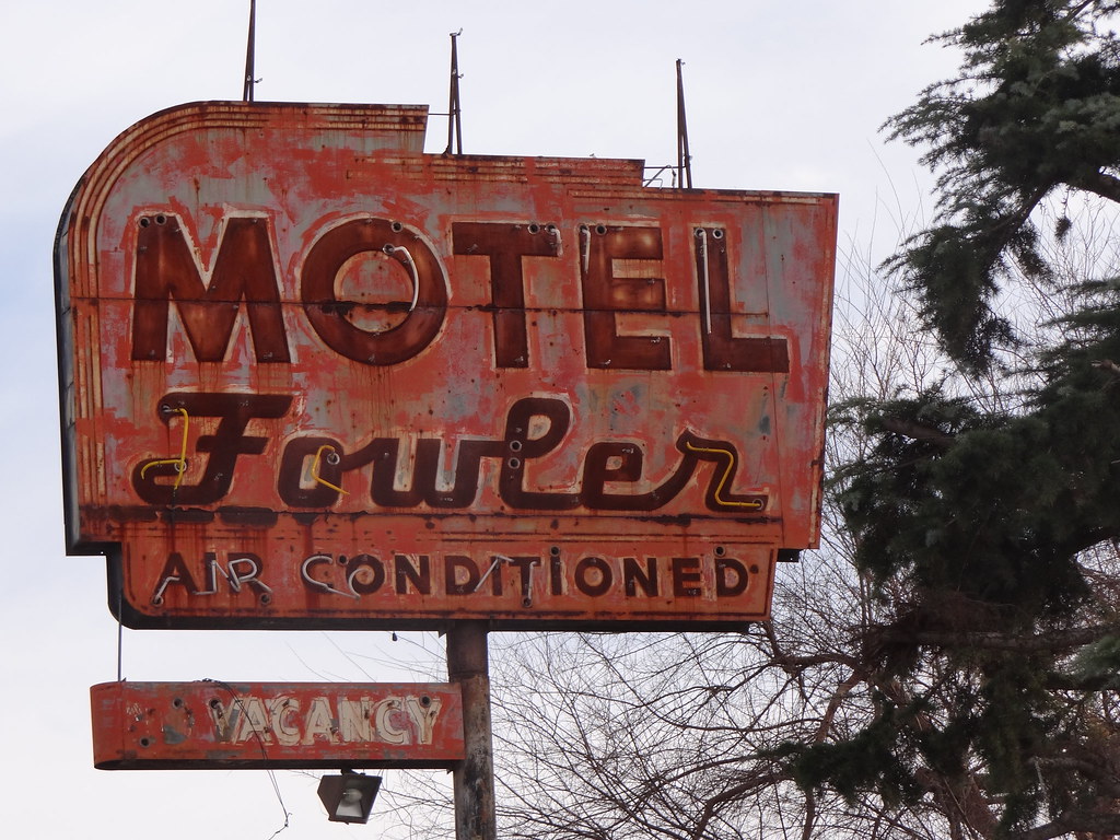 Motel Fowler Along old US99 in Fowler, CA. Rick Ele Flickr