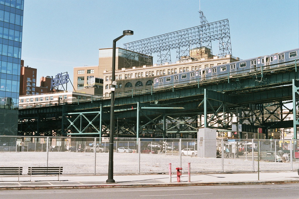 Queensboro Plaza, 2013 Queensboro Plaza with the 7 train i… Flickr