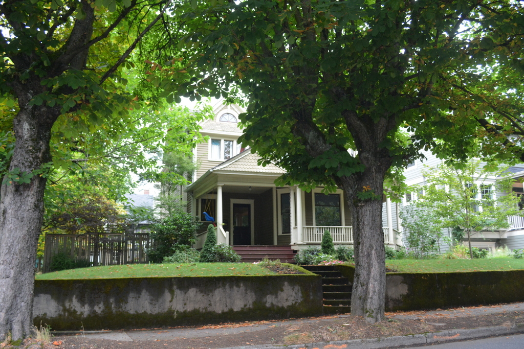 Portland, OR Irvington Nick's House from Grimm Flickr
