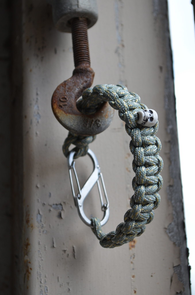 Paracord bracelet Paracord