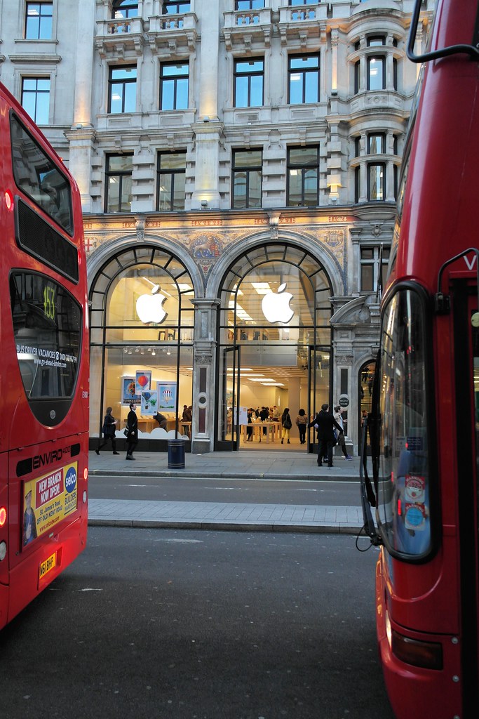 The Apple Store, London The Apple Store on Regent Street,n… Flickr