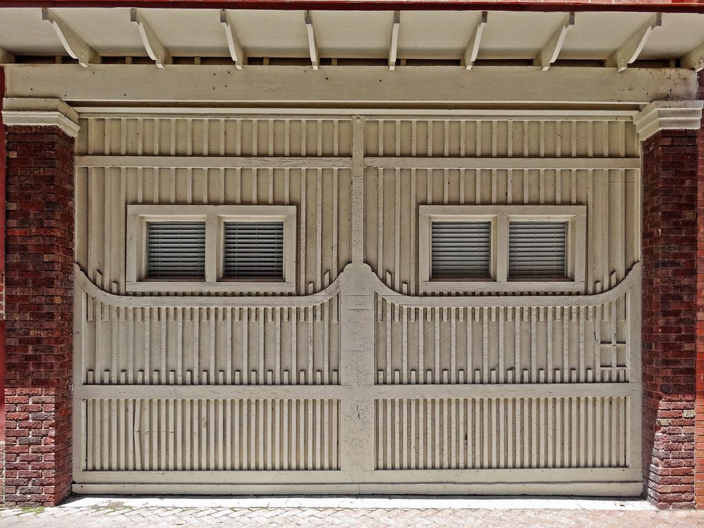 Garage Door Garage door seen on Burns Street in Charleston… Flickr