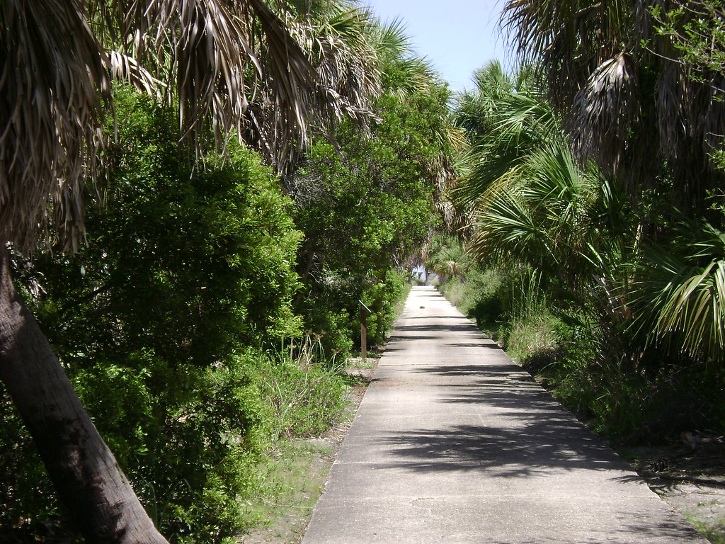 Egmont Key Summer 2012 Pathway from the military ruins to … Flickr