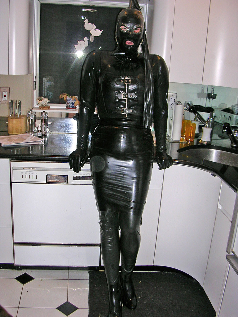 Bobbi Jo, Kitchen Awaiting my latex date, he loves me to b… Flickr