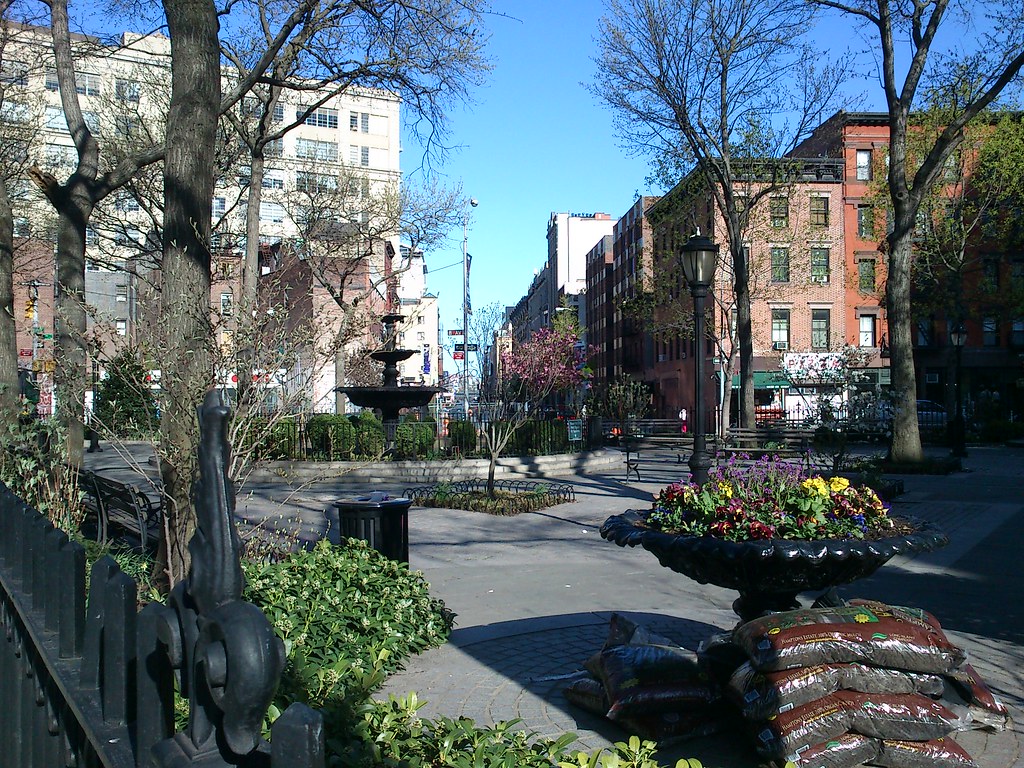 New York garden in Lower Manhattan Paul Trafford Flickr