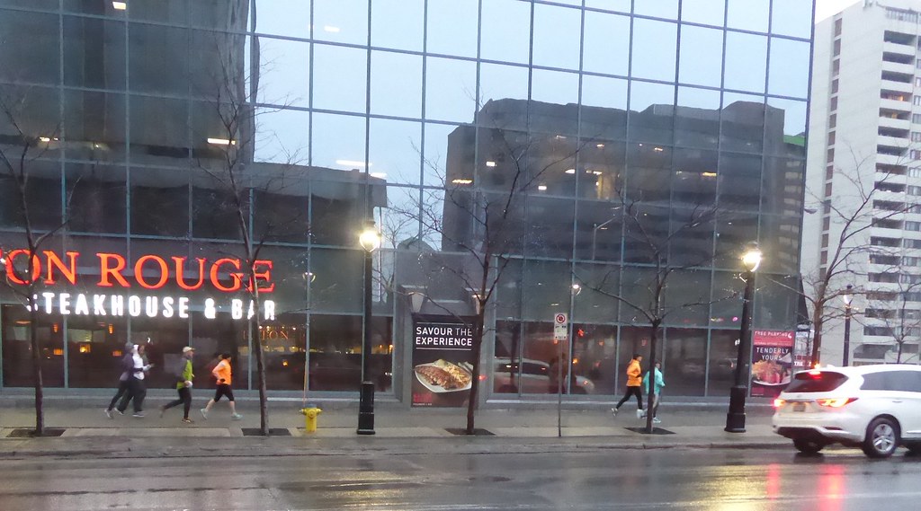 Running Room (Slater St) March 29, 2018 P1140930 Flickr