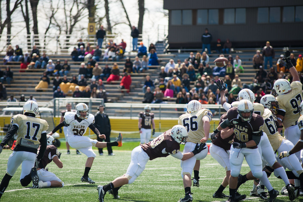 valparaiso university spring break 2023 20130420 Spring Football Game13.jpg Photo by Kevin Fedde