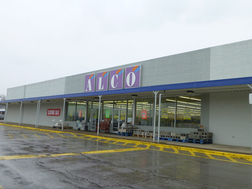 Alco closing in Vermilion, Ohio This store has a closing d… Flickr