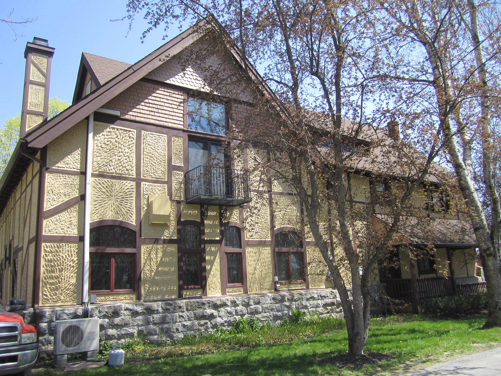 Carriage House Lane, Saratoga Springs NY Peter Flickr