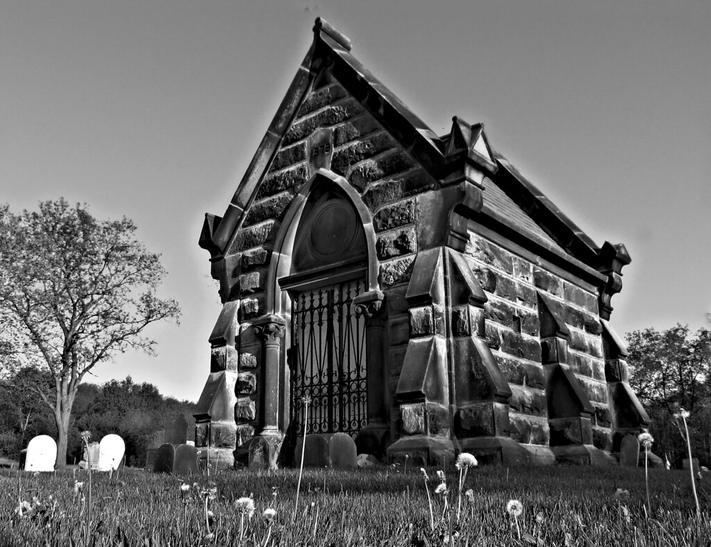 Receiving Vault, Troy Cemetery, Troy Township Ohio Flickr
