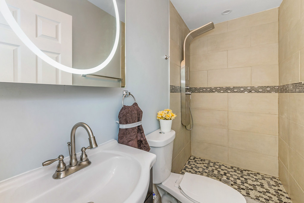 DSC_5492 52 Girard Ave, Somerset Stephen Harris Flickr