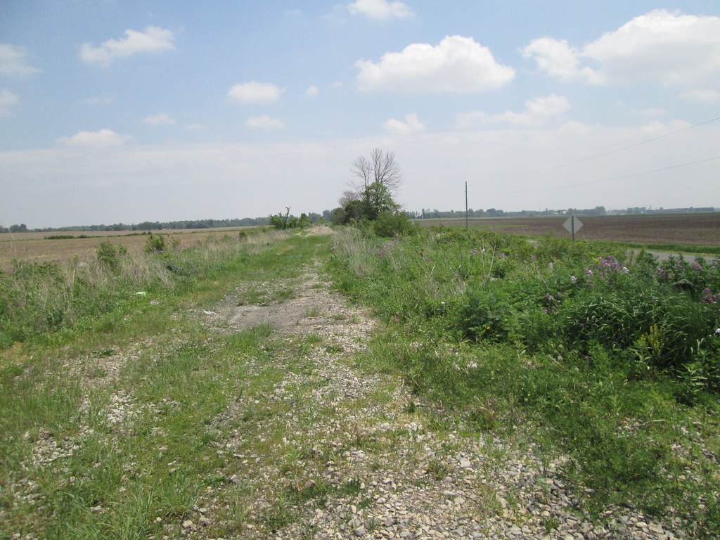 Alger, Ohio Former Erie RR bed. Tracks pulled out around 1… cgulker
