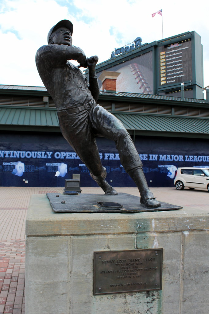 Atlanta Turner Field Monument Grove Hank Aaron statue… Flickr