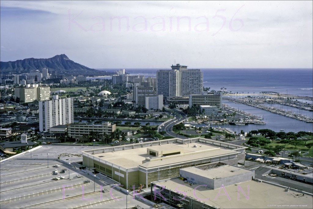 Liberty House Ala Moana BEV 1965 Beautifully detailed bird… Flickr
