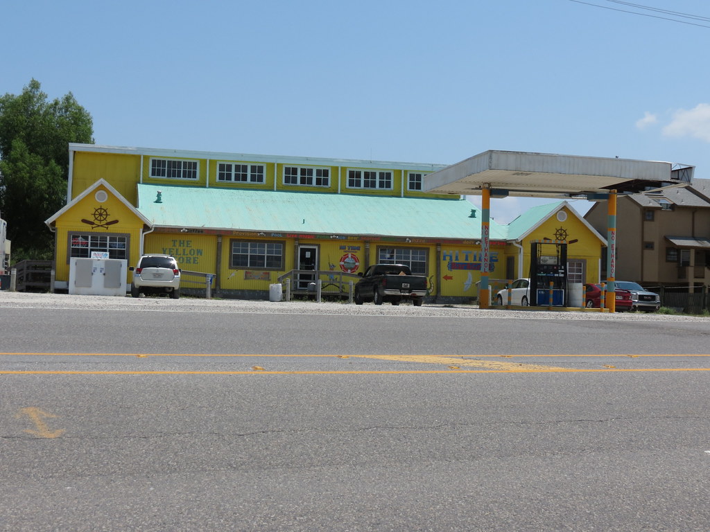 The Yellow Store & High Tide Bar & Grill Isles Ne… Flickr