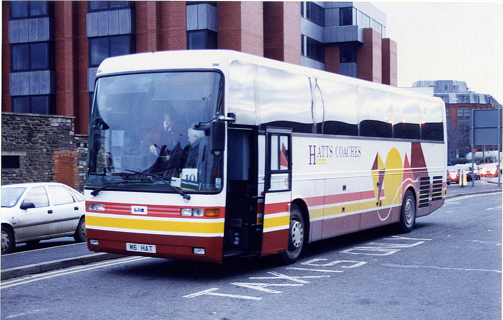 Hillier(Hatts)M6HATSwindonRR240198a Hatts Coaches M6 H… Flickr