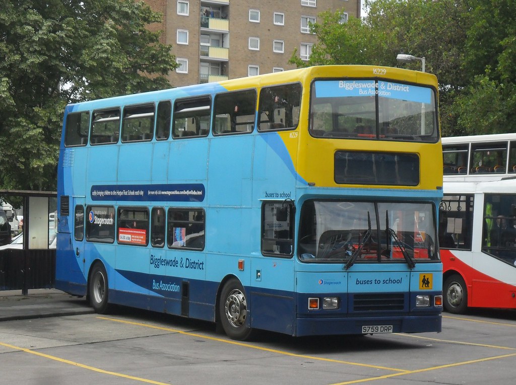16229 16229 S759 DRP in buses to school biggleswade n dist… Flickr