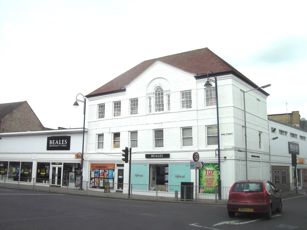 xST.NEOTS NF {ST.NEOTS} [1] (57 High St, St.Neots, Cambs P… Flickr