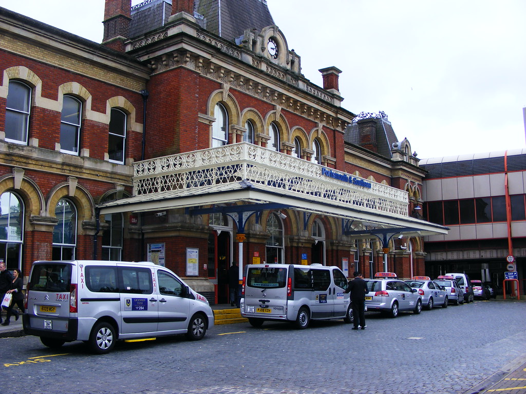 Portsmouth & Southsea Railway Station PD3. Flickr