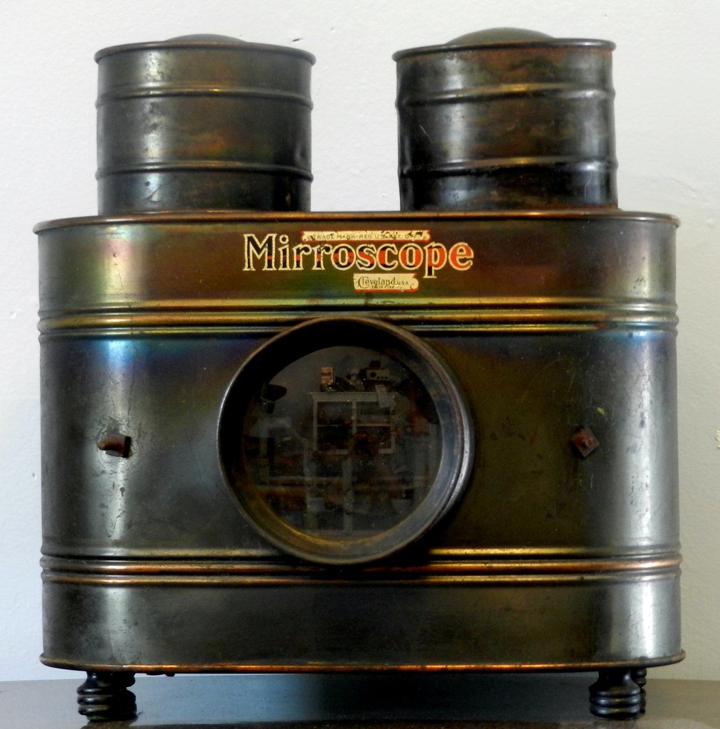 Mirrorscope A Mirrorscope from an estate sale. It projects… Flickr