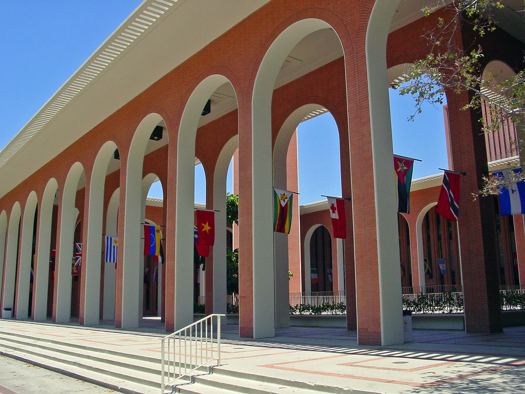 04b USC The KleinSmid Center (E) Waite Phillips Hall a… Flickr