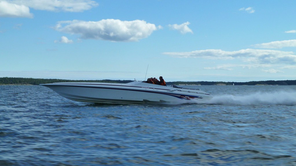 Fountain powerboat Poker Run Stockholm 2012 Lars Igelström Flickr