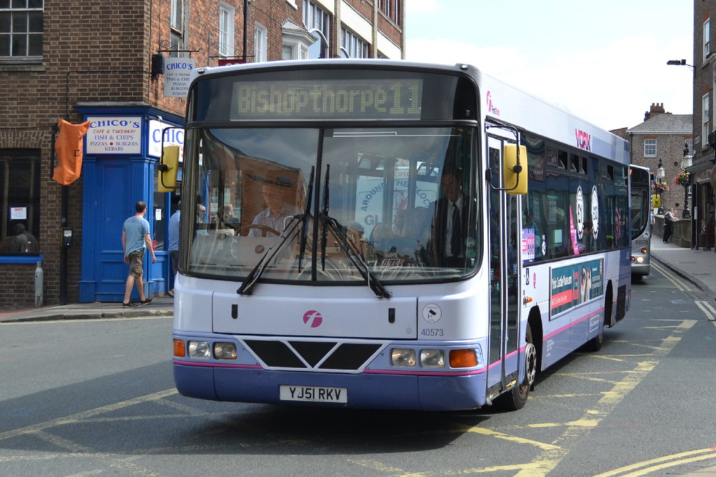 First Volvo B6BLE 40573 YJ51RKV York First York Volvo B6… Flickr