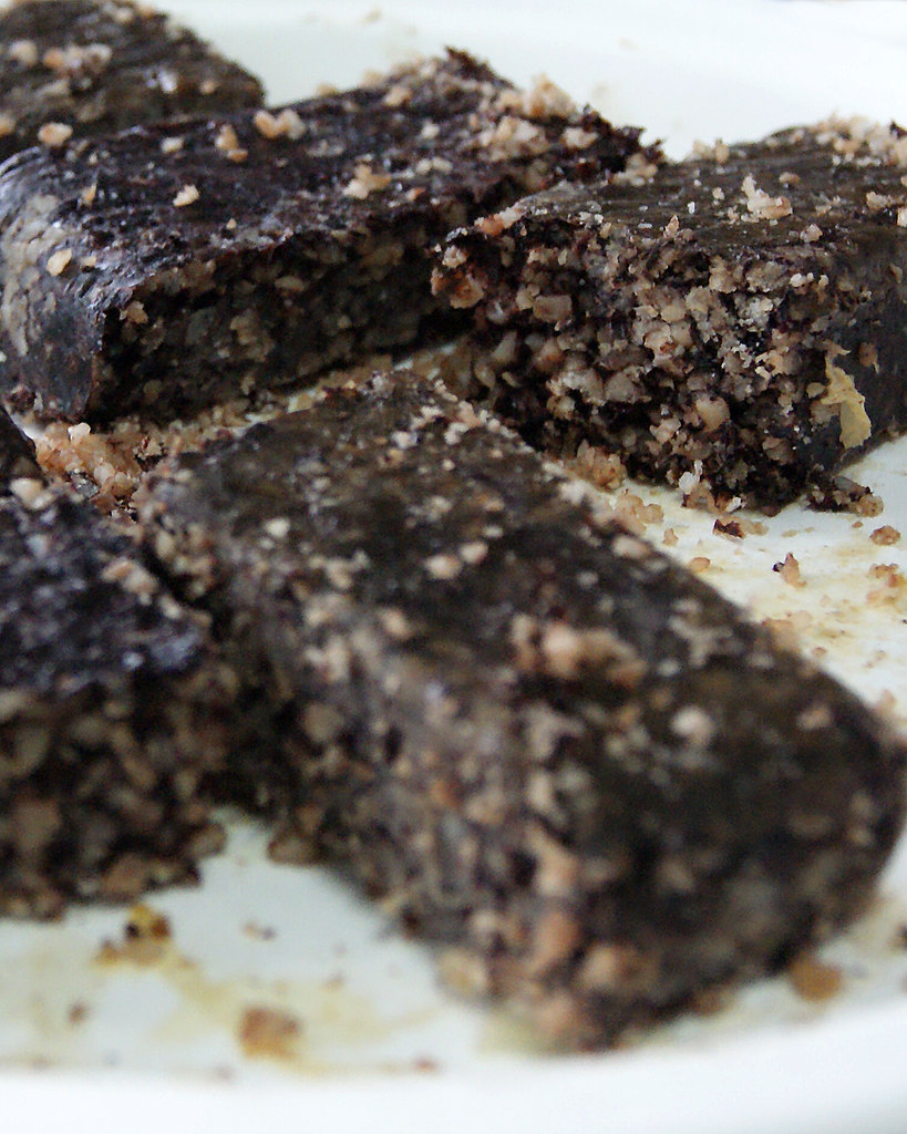 豬血糕/Pig's Blood Cake It's called pig's blood cake but it's… Flickr