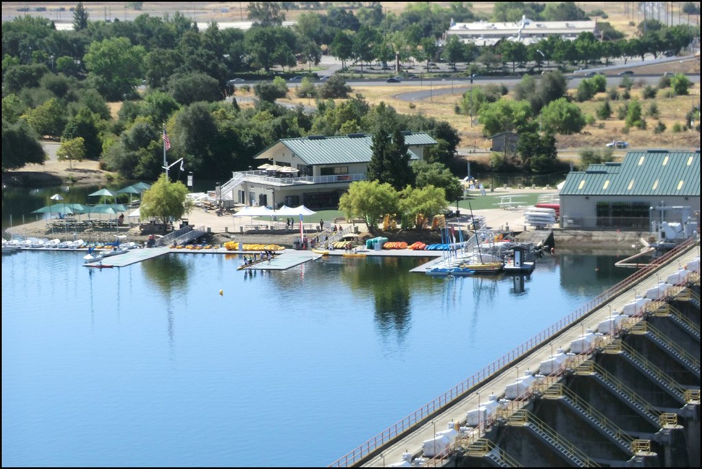 Nimbus Dam pn957 Aquatic Center next to Natoma Lake near t… Flickr