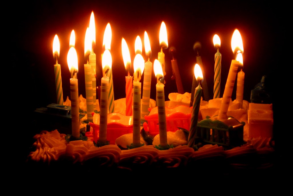 Birthday cake candles cake Birthday cake with a circus tra… Flickr