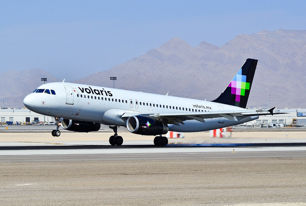 N505VL Volaris Airbus A320233 (cn 4798) Las Vegas
