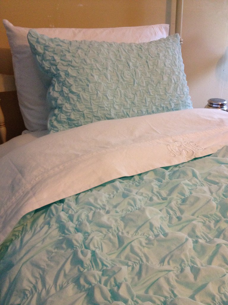 Anthropologie Catalina Bedding Knockoff Click here to read… Flickr