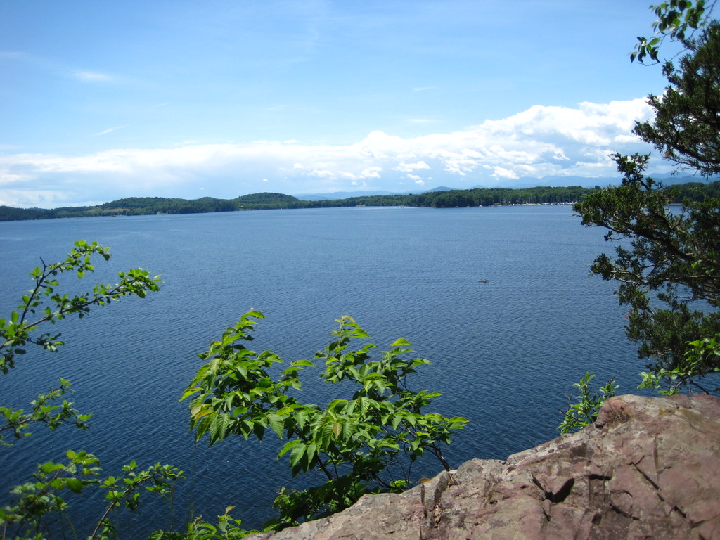 lake champlain from the cliffs red rock park, south burlin… Flickr