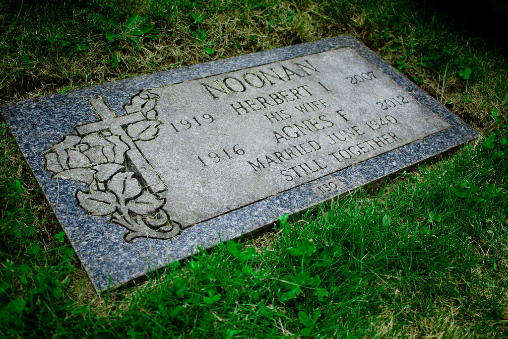 Noonan Memorial 120609 Flickr