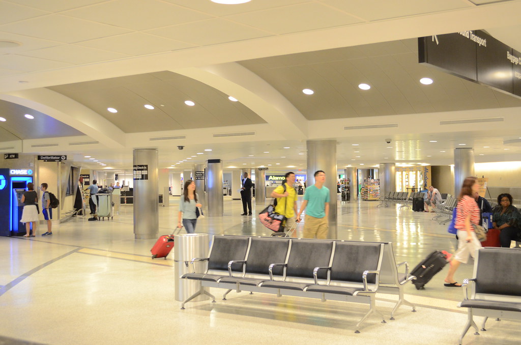 Southwest Baggage Claim Hobby Airport