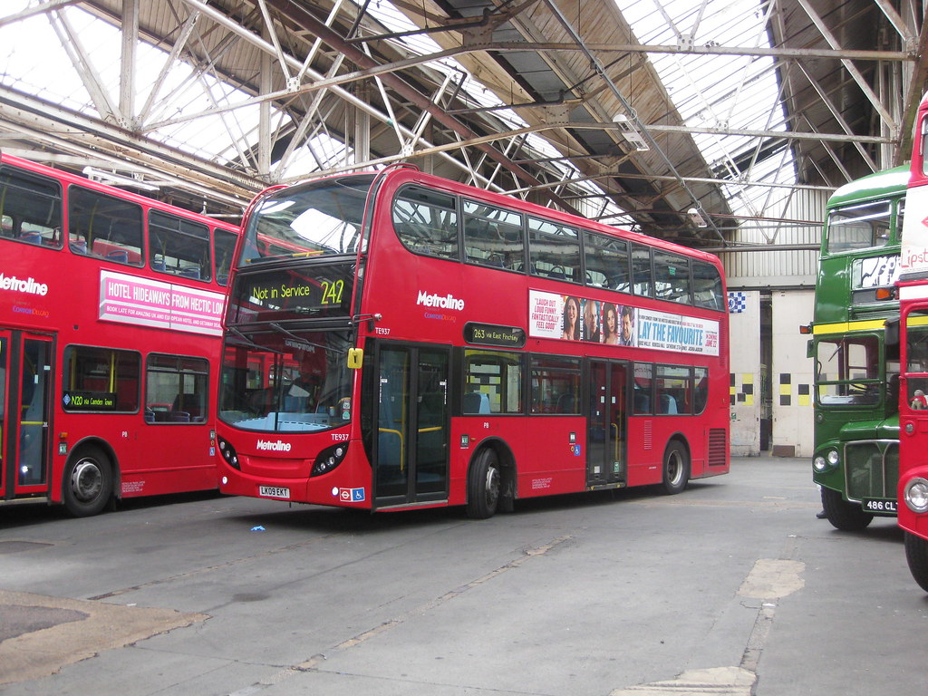 Metroline TE937 (LK09EKT) at Potters Bar Garage Potters Ba… Flickr