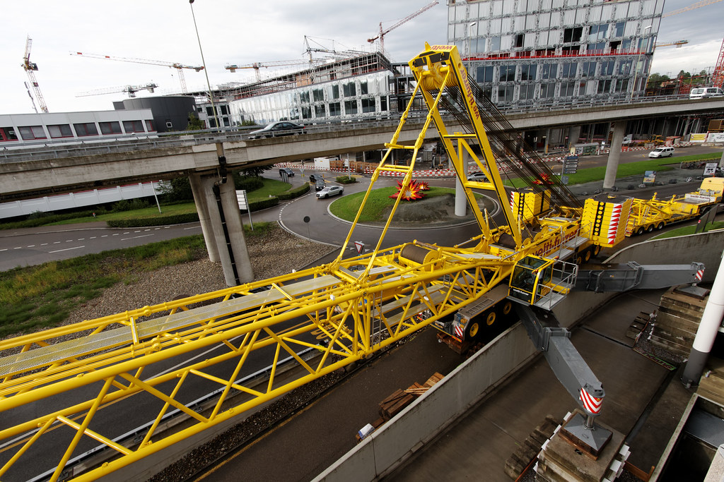 20120721_180922 Aufbau des Terex TC 28001 beim Glatt Zent… Adrian