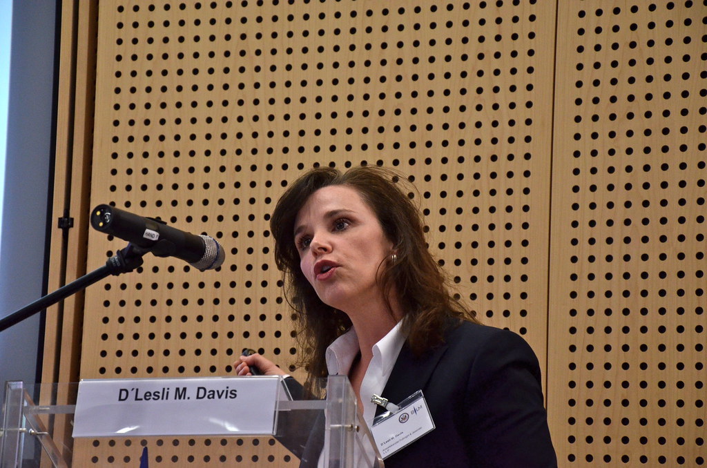 D'Lesli Davis bei ihrer Keynote | U.S. Consulate General Munich | Flickr