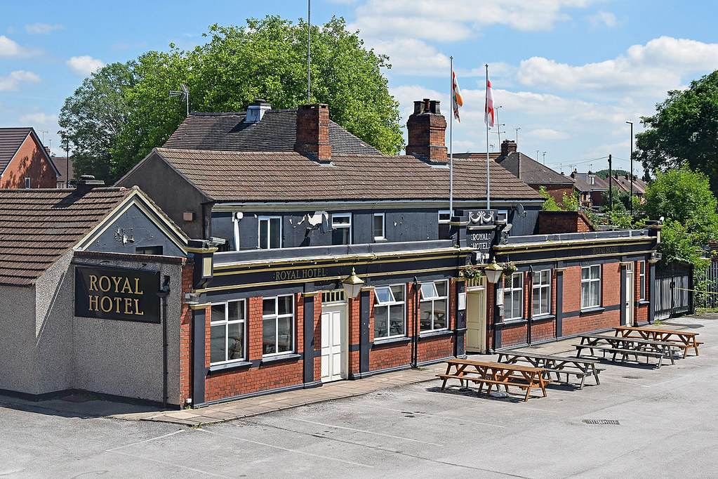 Royal Hotel, Old Church Road, Coventry 18 Jul 2016 Flickr