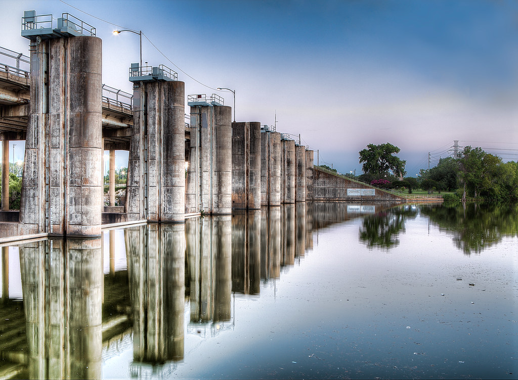 Longhorn Dam Austin, Texas www… Flickr