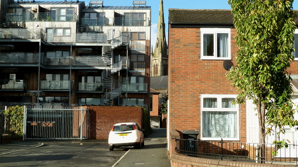 Little Alex flats on Moss Lane East from Quinney Crescen… Flickr