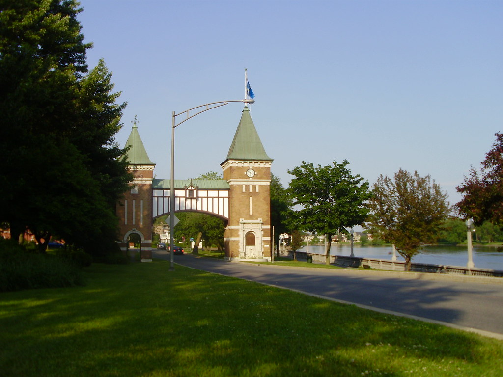 SAINTHYACINTHE, CANADA OLYMPUS DIGITAL CAMERA Flickr