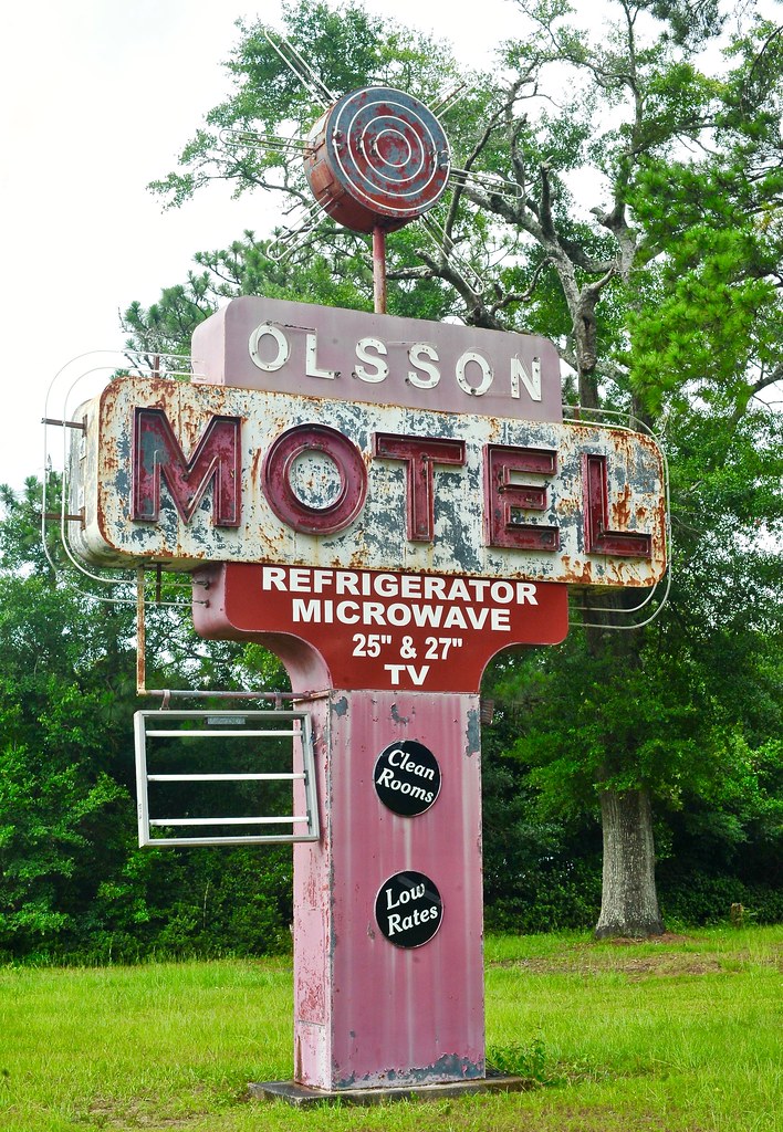 Olsson Motel Mobile,Alabama. 6.24.2015. Rob Sneed Flickr