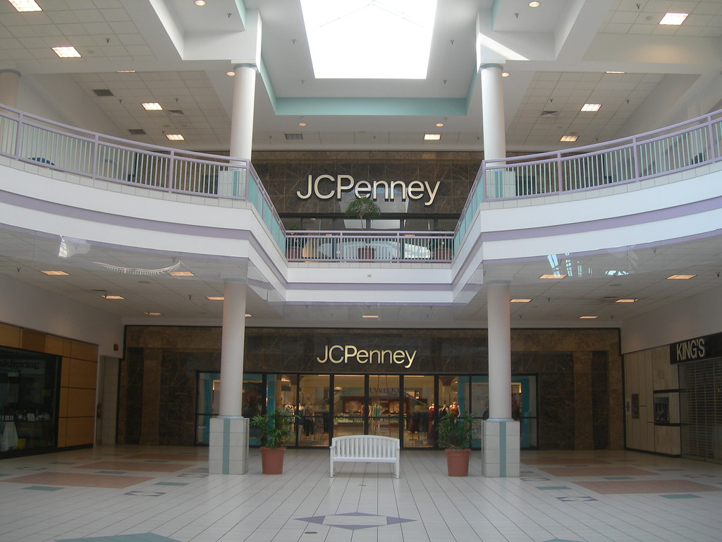 JCPenney interior Logan Valley Mall Altoona, PA A shot of … Flickr