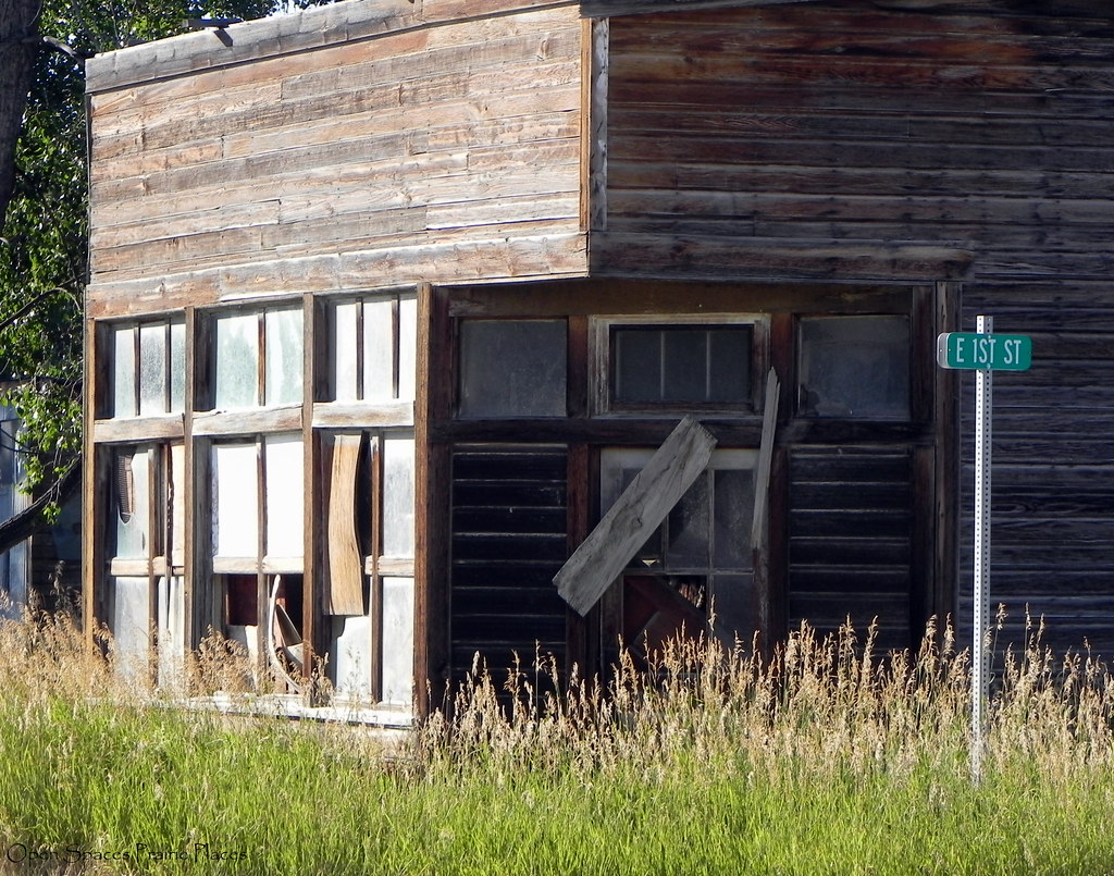 Old Storefront, Shawmut Montana Driving along the little h… Flickr