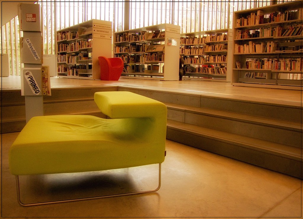 LA MEDIATHEQUE (OLORONSAINTEMARIE) La Médiathèque Pendan… Flickr